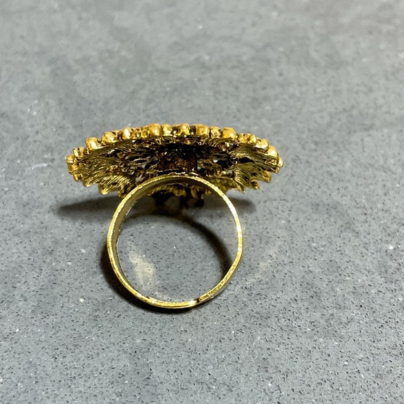 Round Floral Moon Statement Ring - Picture 9 of 10